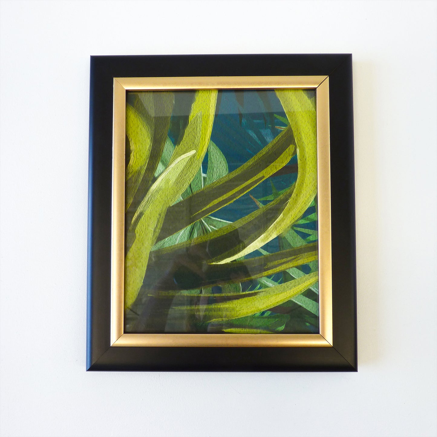 Black and Gold Picture Frame