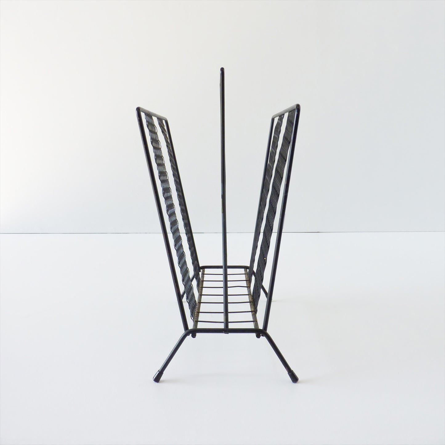 Retro Wire Vinyl / Magazine Rack