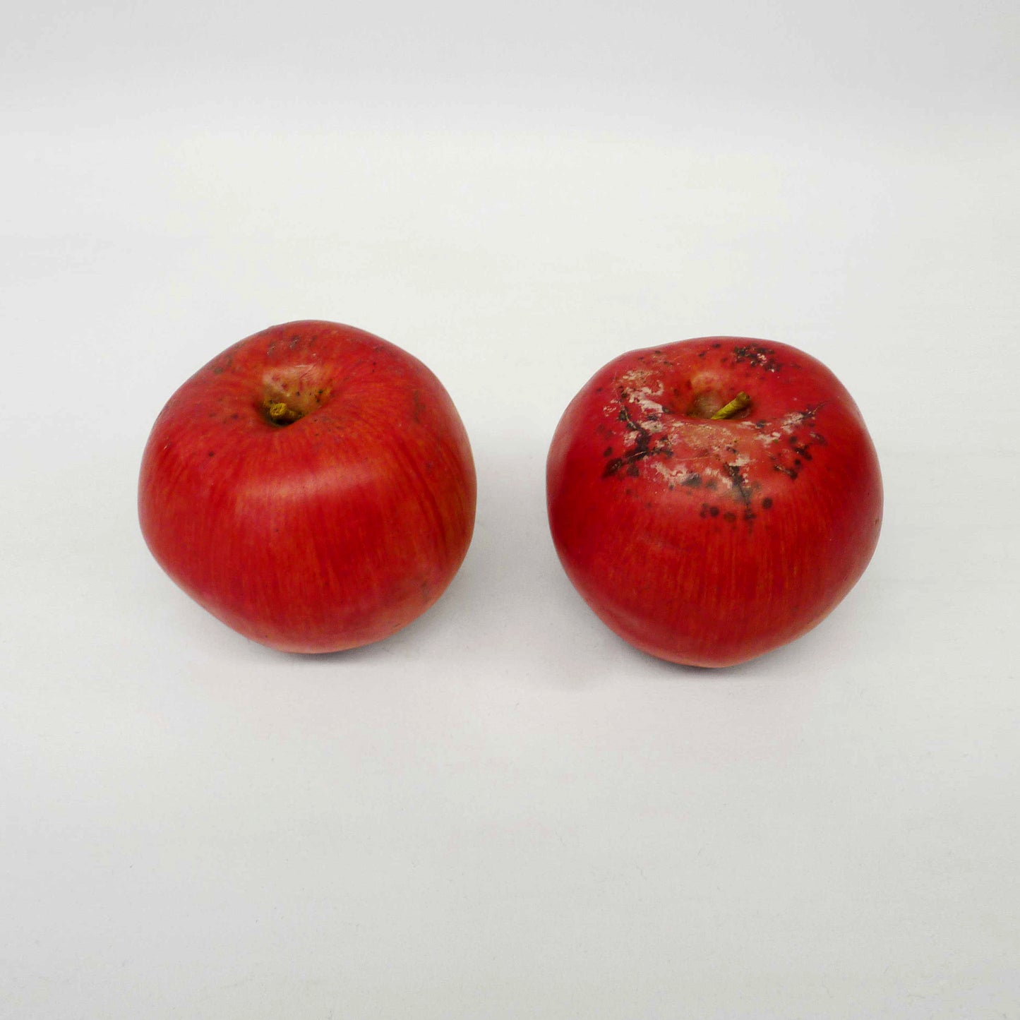 Artificial Red Apples