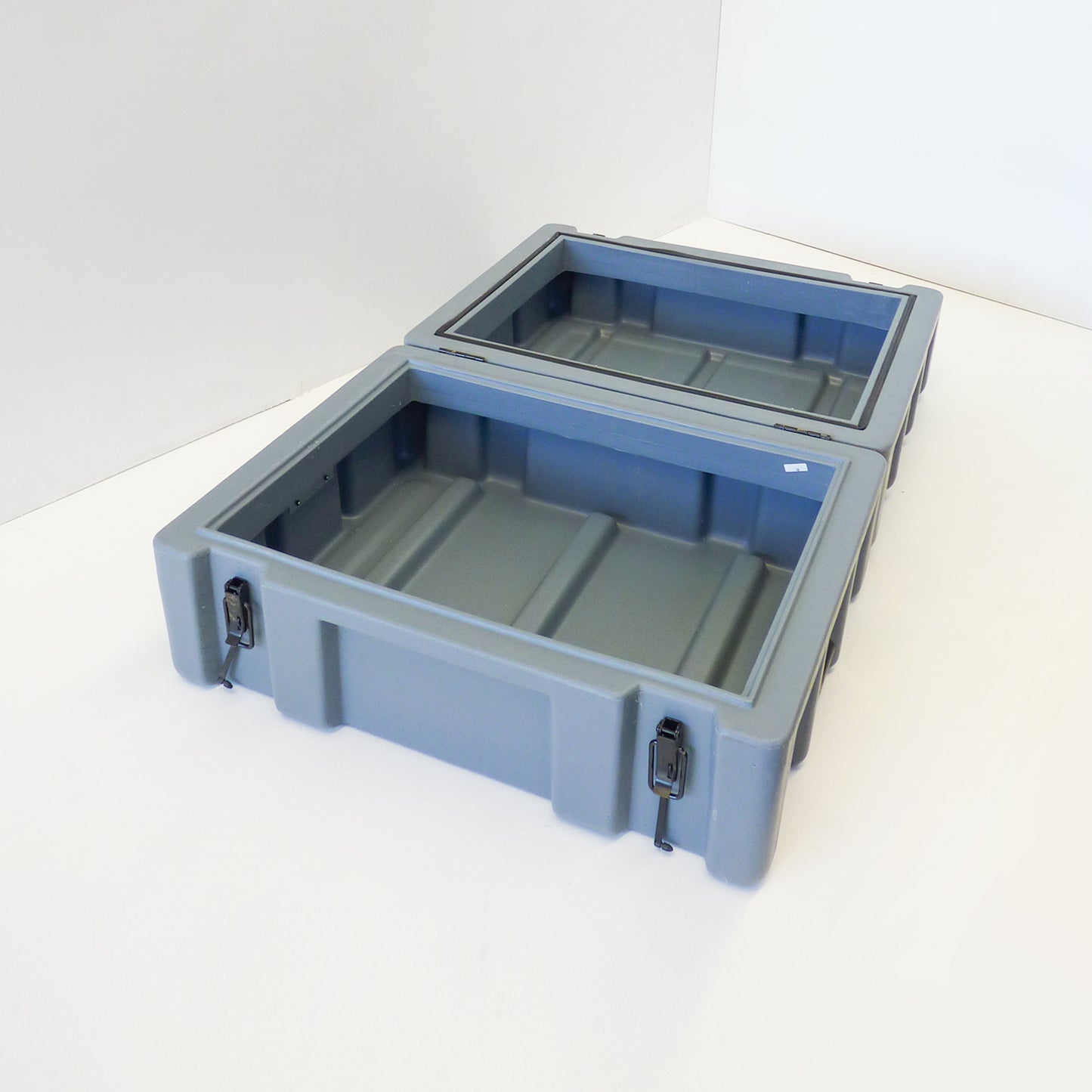 Medium Grey Pelican Case