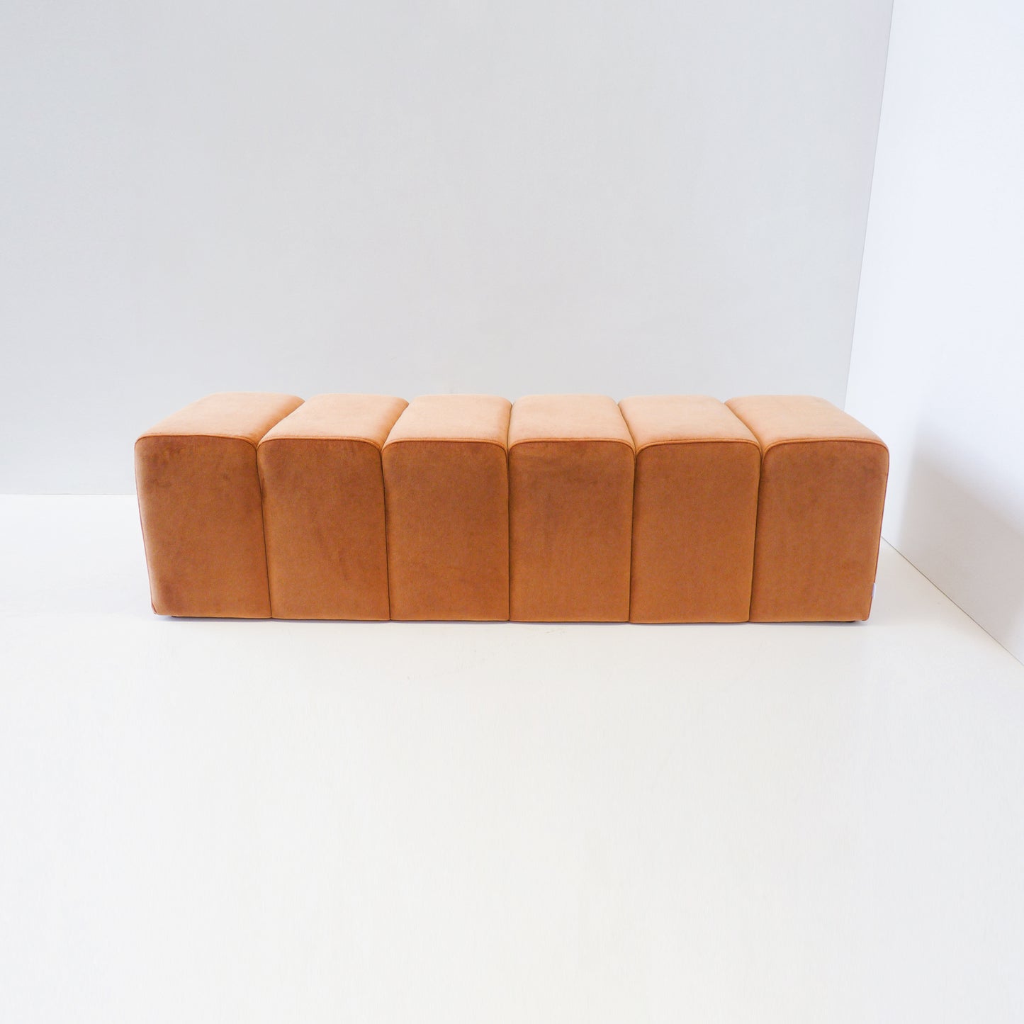 Pillar Bench Seat