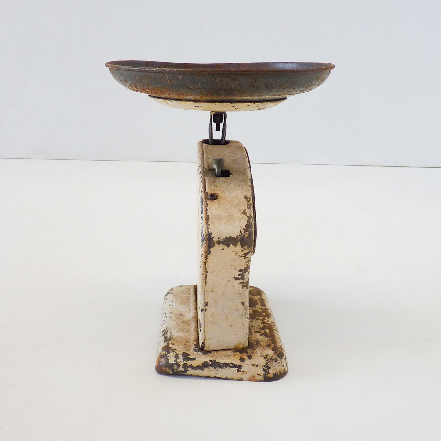 Vintage Metal Scales