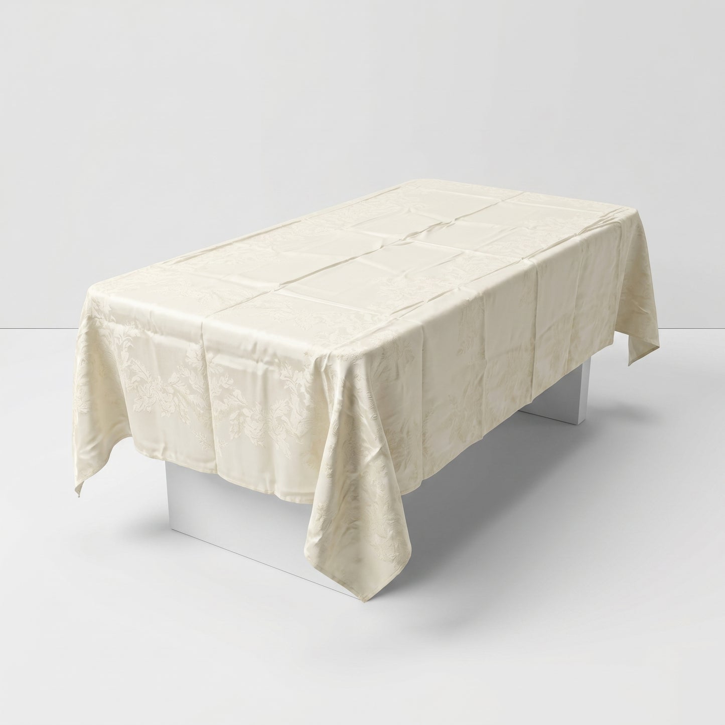Vintage Tablecloth and Napkin Set
