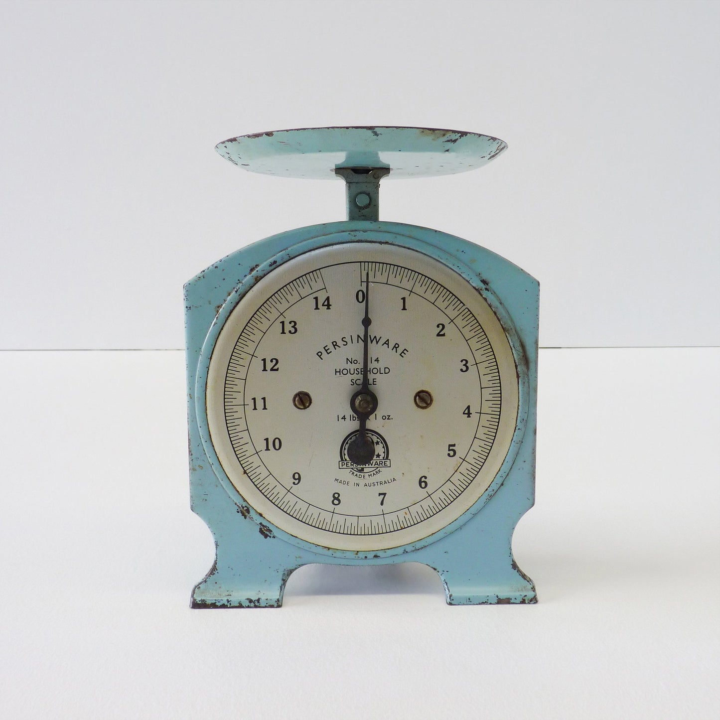 Vintage Kitchen Scales