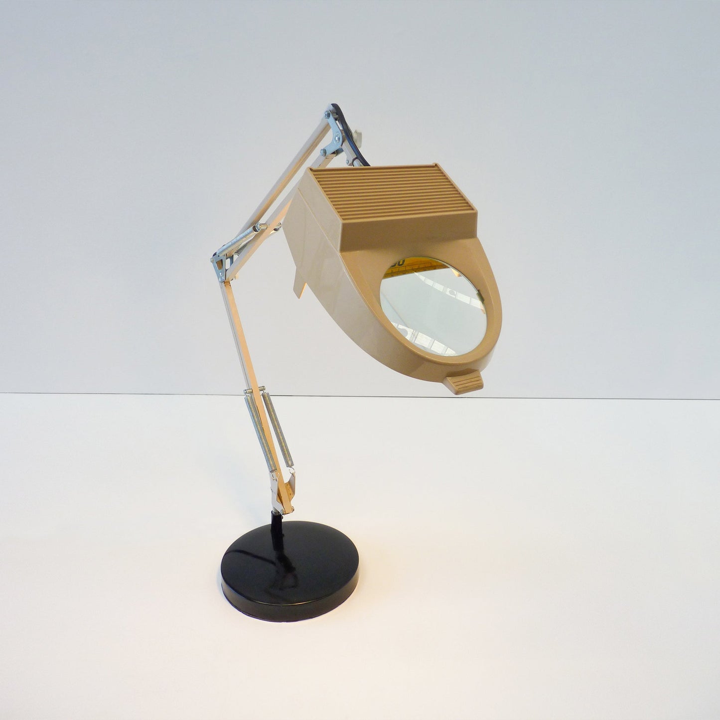 Vintage Magnifying Hobby Lamp