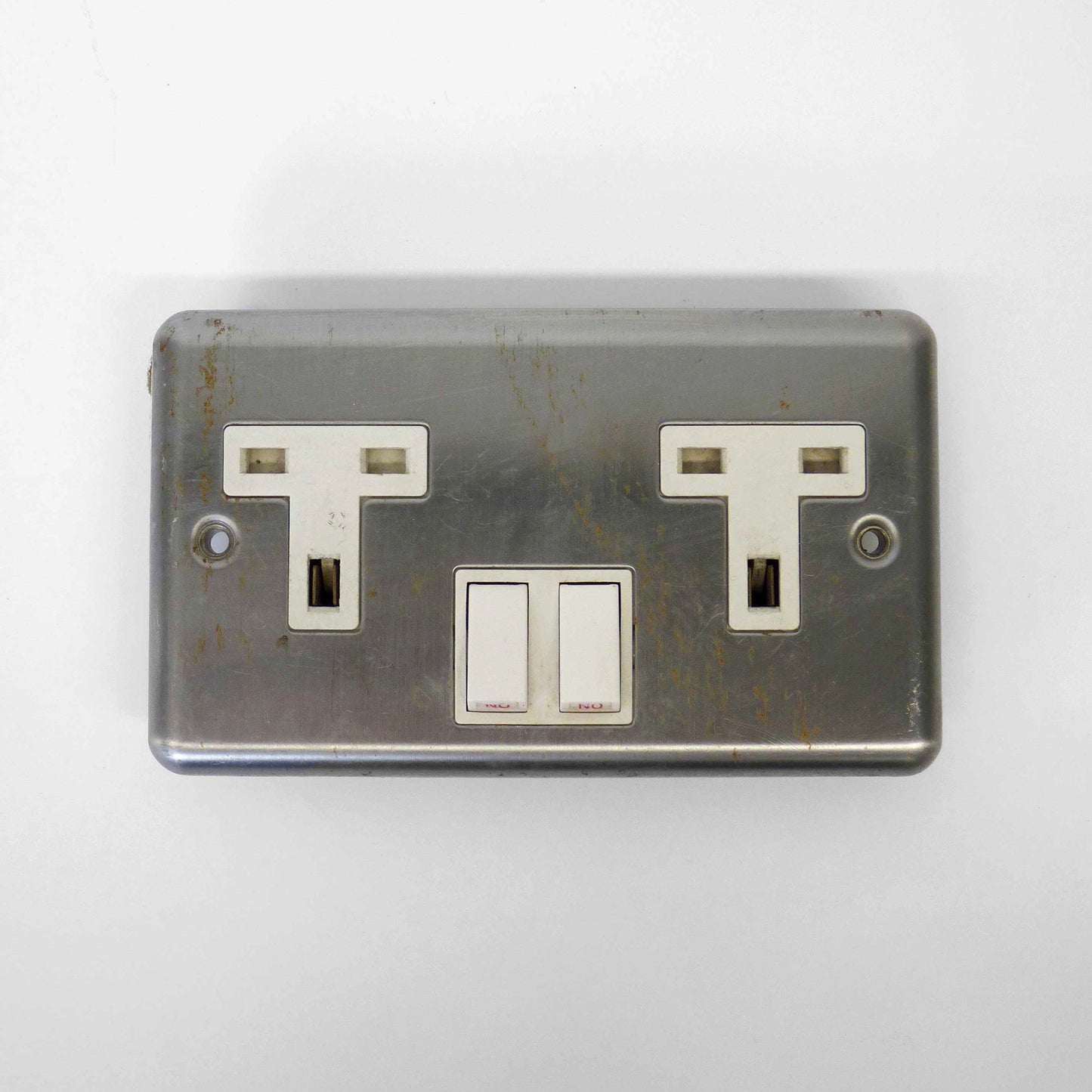 UK Style Dual Power Outlet