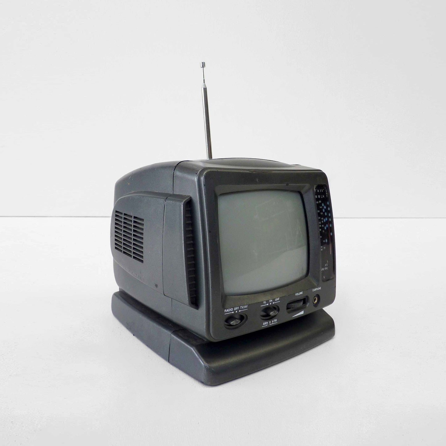 Portable TV / AM/FM Radio