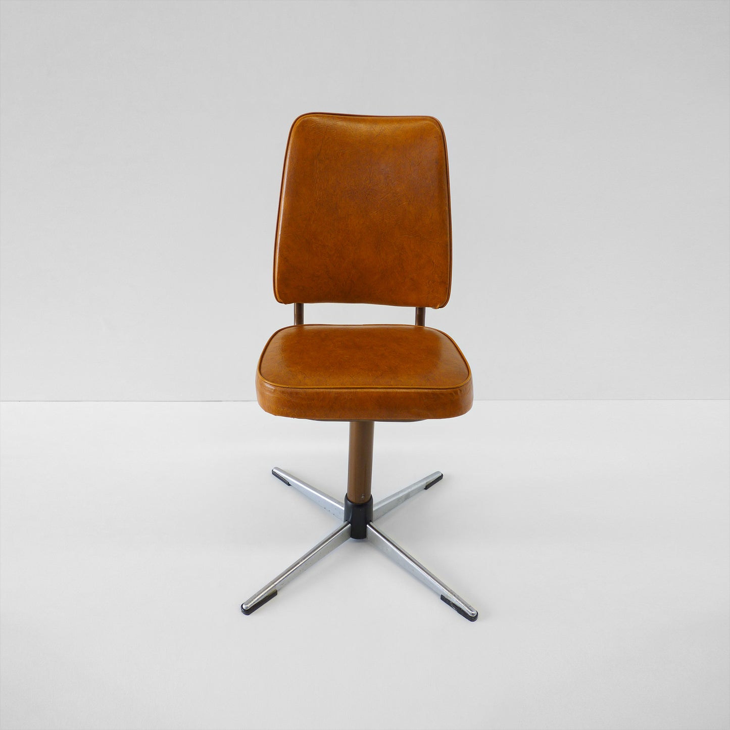 Retro Swivel Dining Chair Set