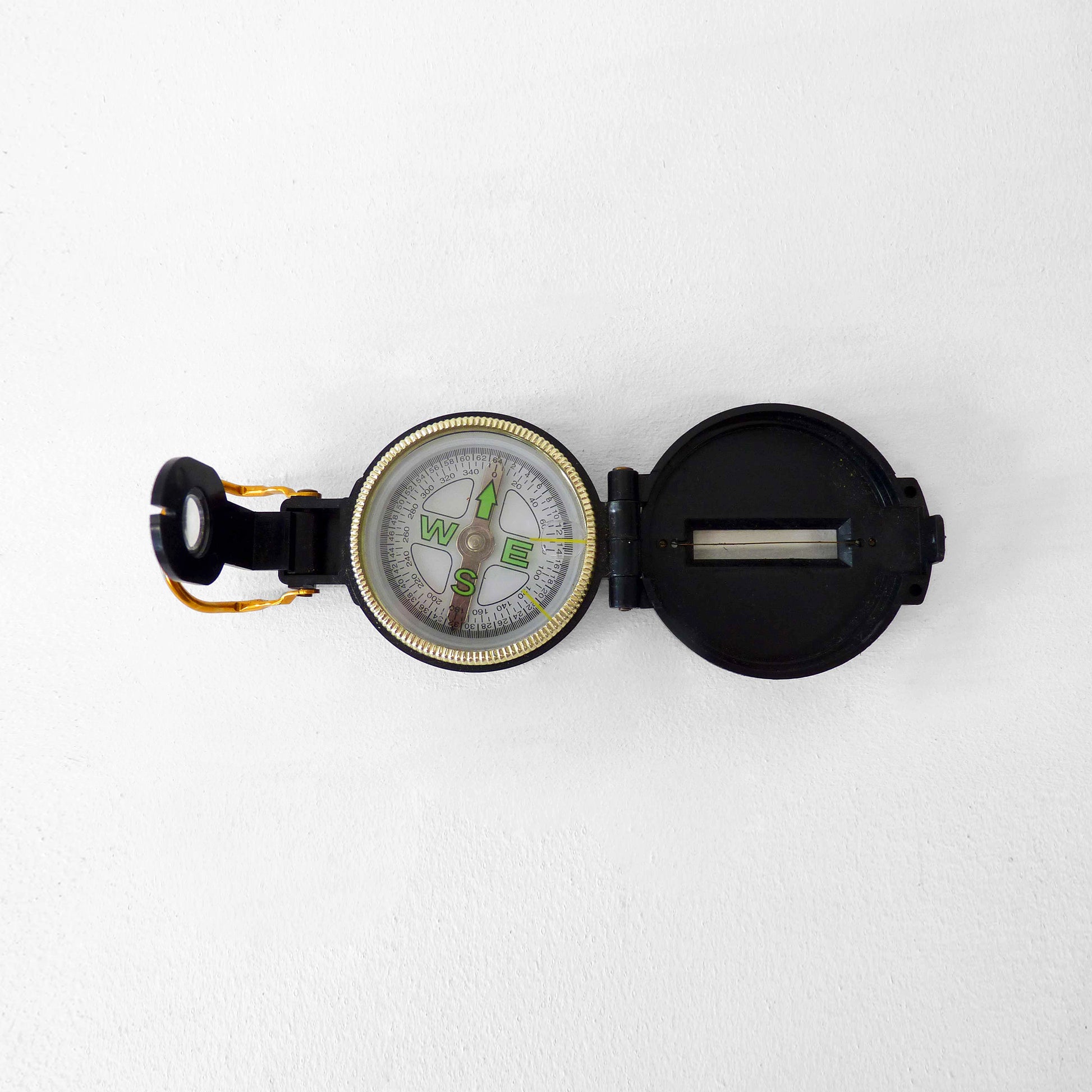 Handheld Compass – AXIS