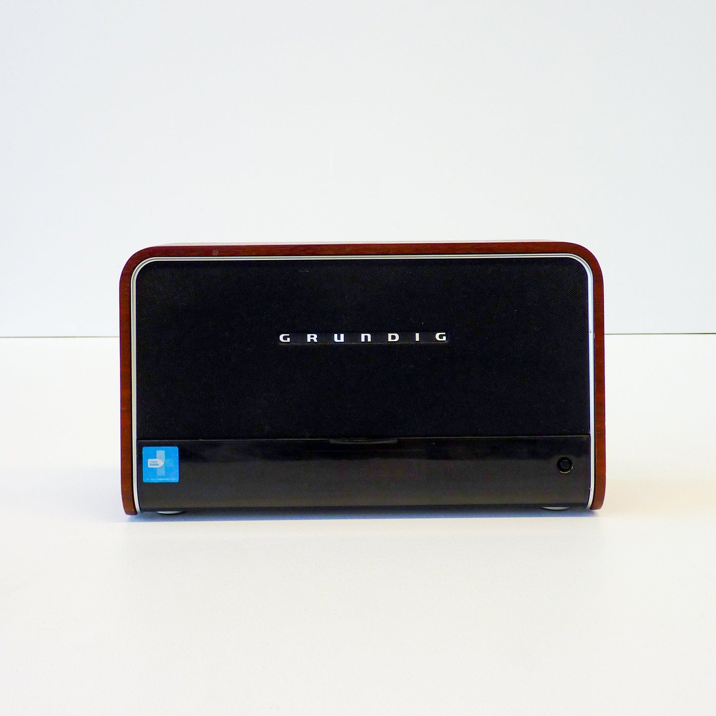 Retro Style Digital Radio