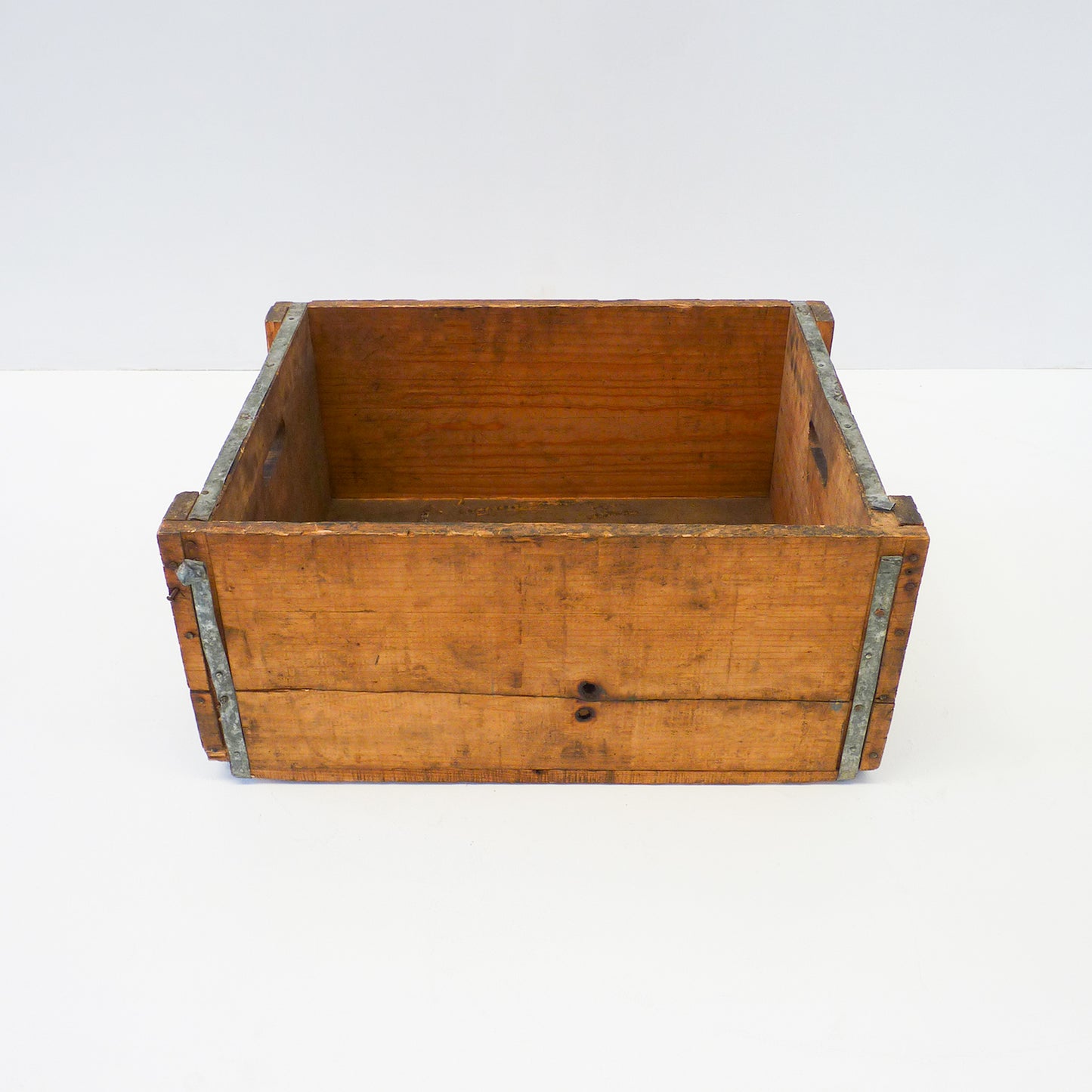 Apple Box