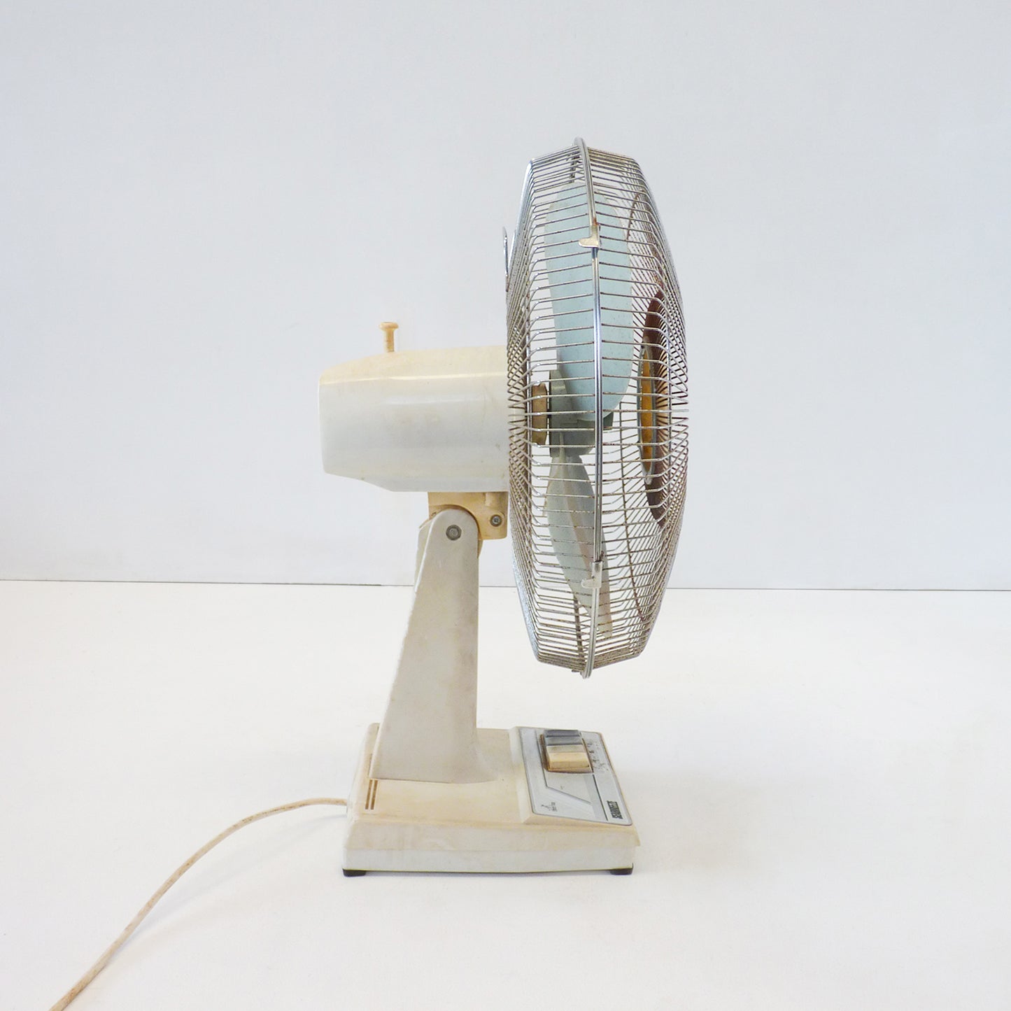 Seabreeze Retro Fan
