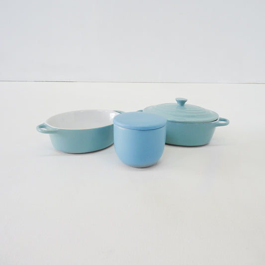 Blue crockery Set