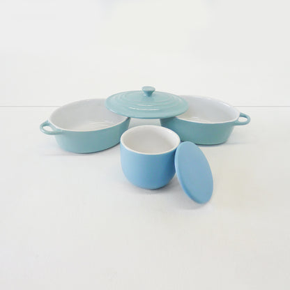Blue crockery Set