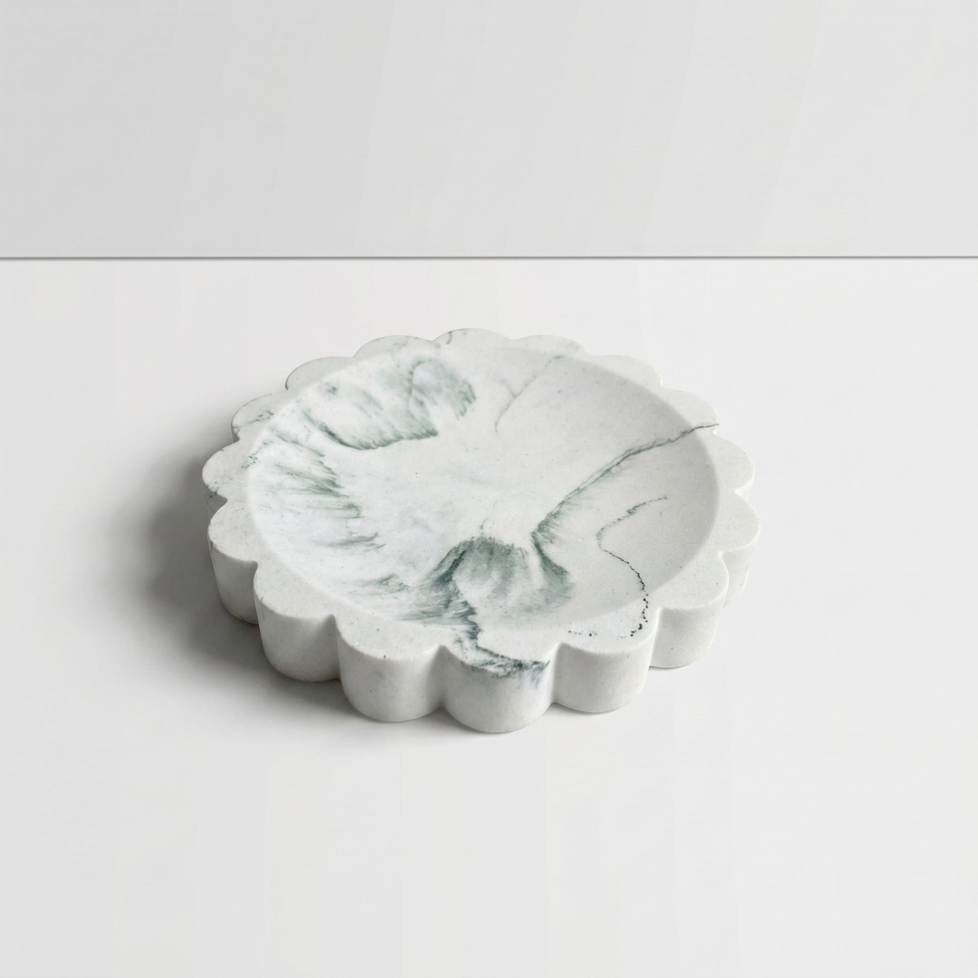 Scalloped Marbled Dish