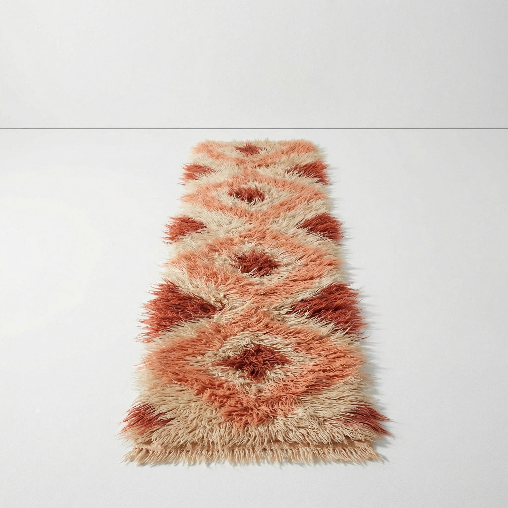 Retro Shag Runner