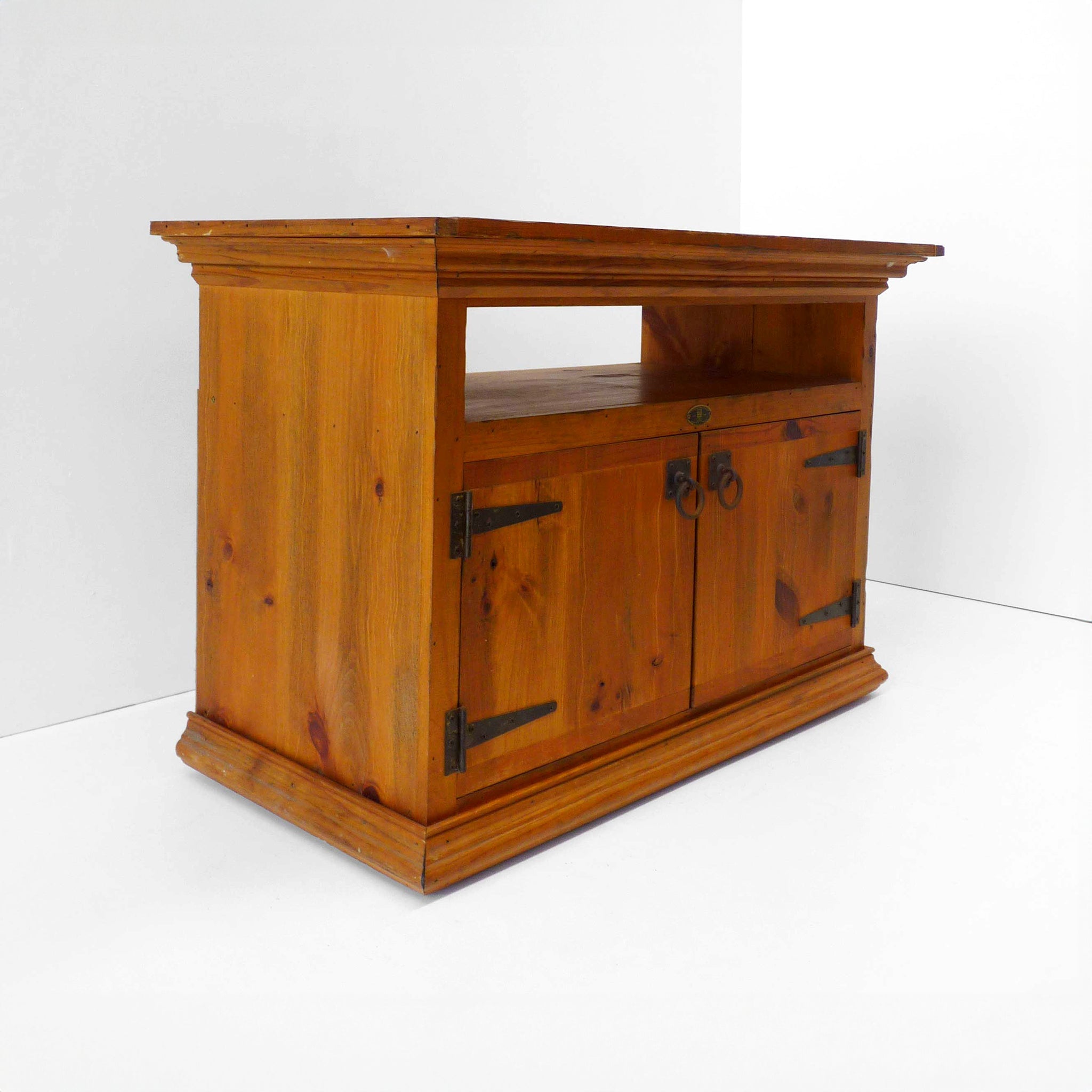 Timber TV Unit – AXIS