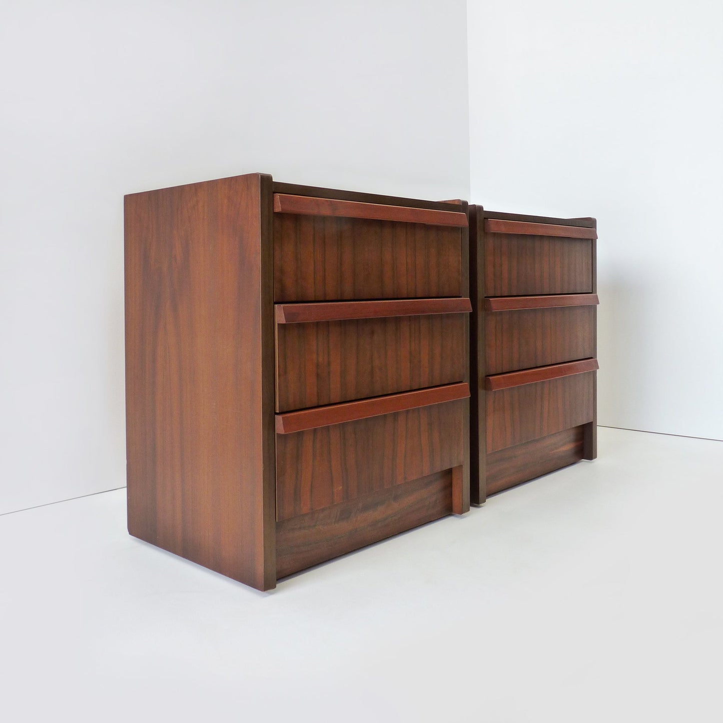 Mid Century Modern Bedside Tables Set