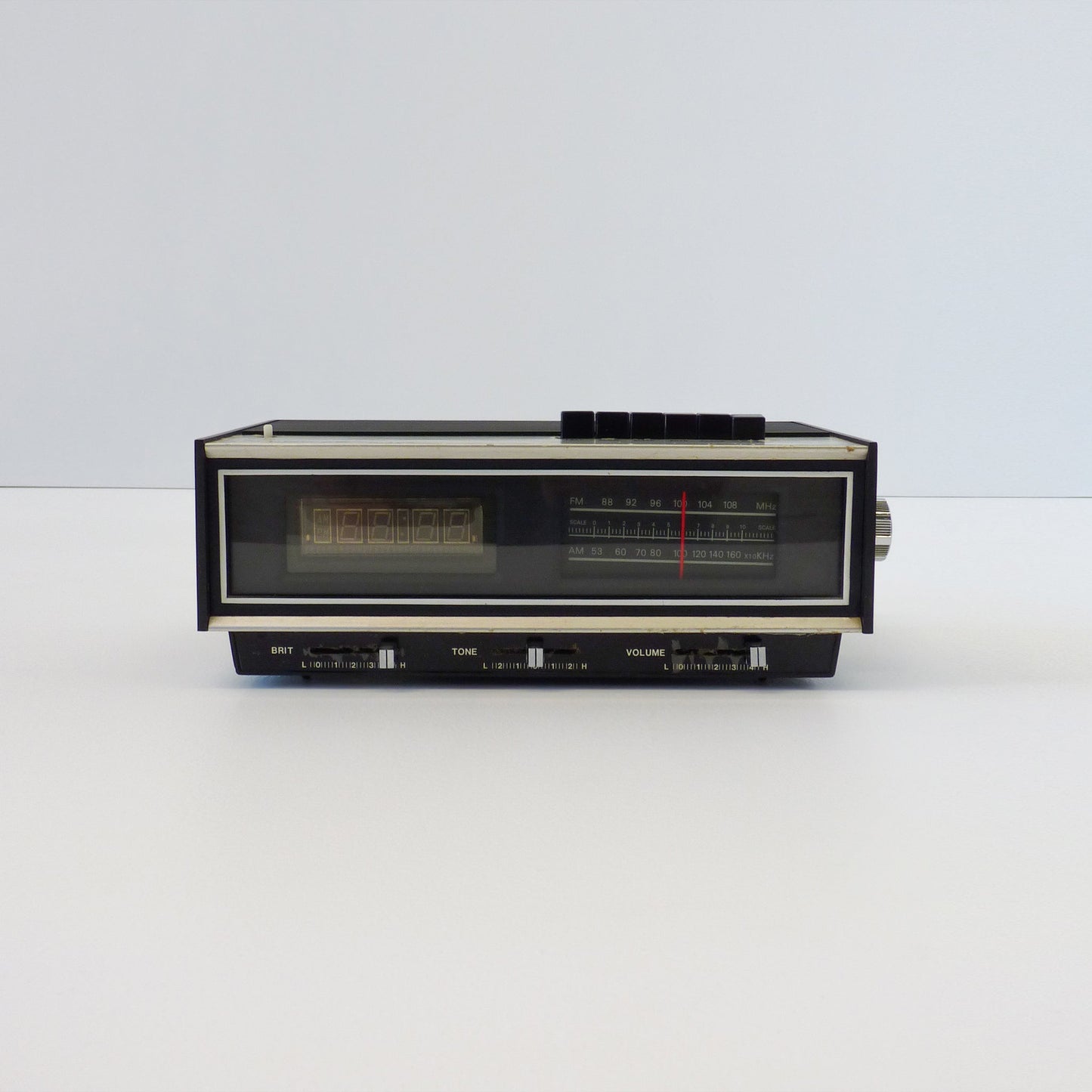 Retro Radio Alarm Clock