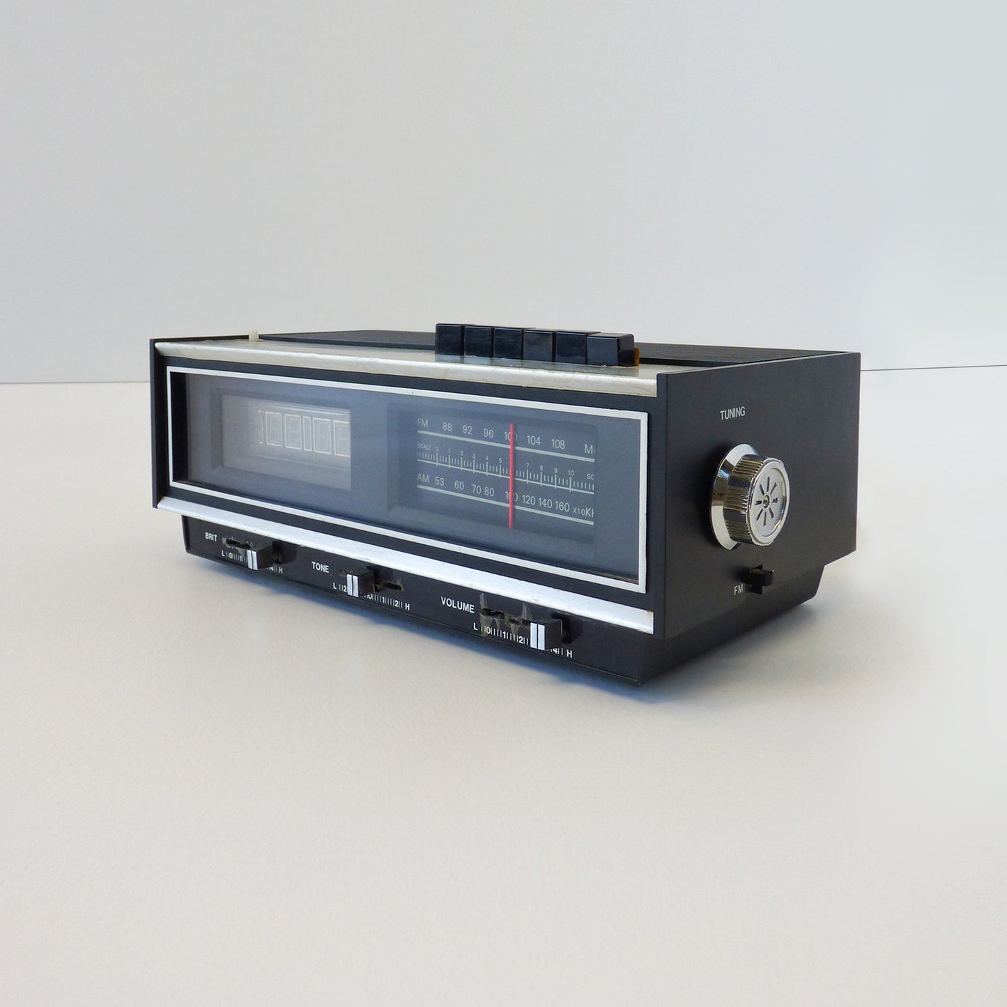 Retro Radio Alarm Clock