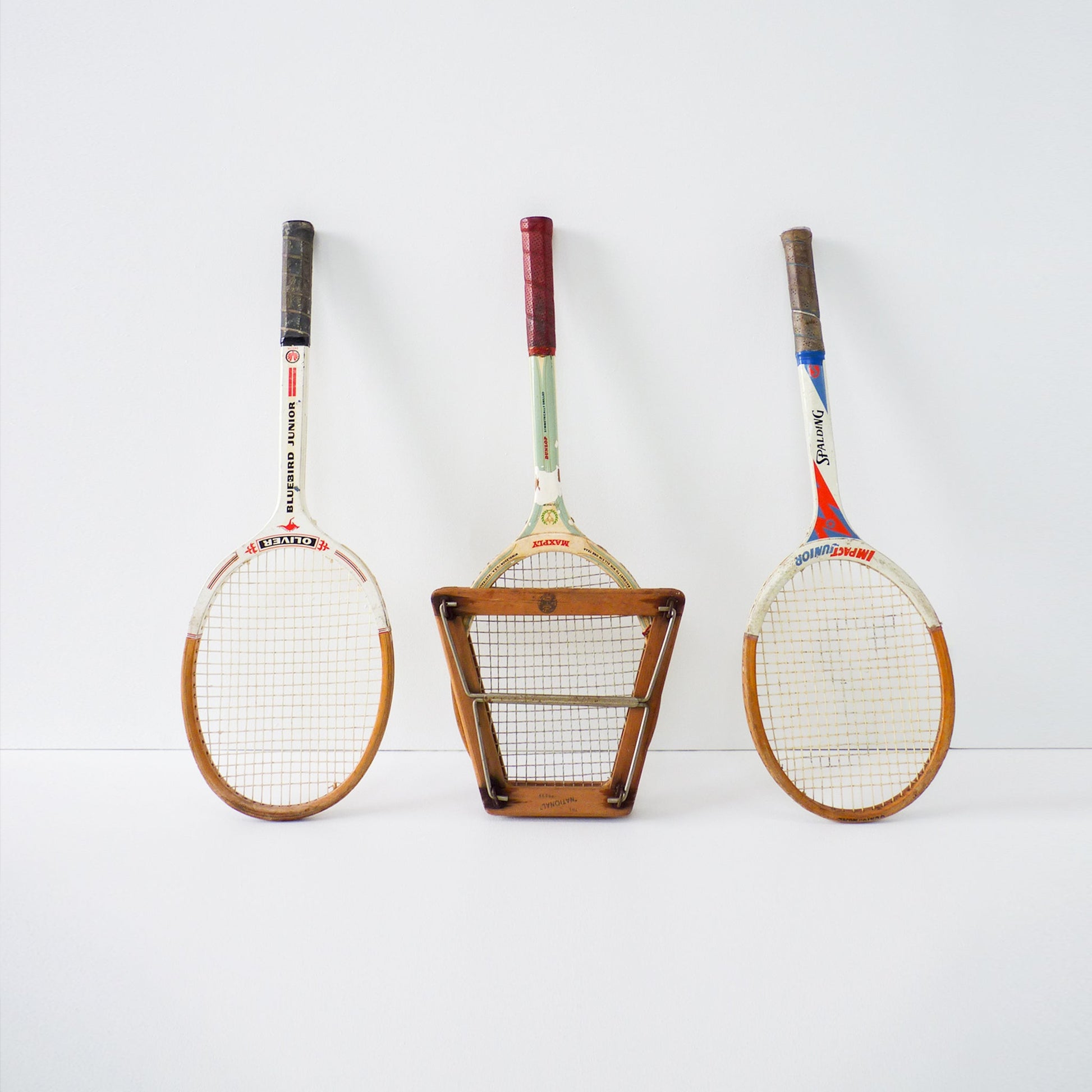 Raquette de tennis ancienne de Henry Malings:: 19e siècle sur Raquette de tennis ancienne de Henry Malings:: 19e siècle sur