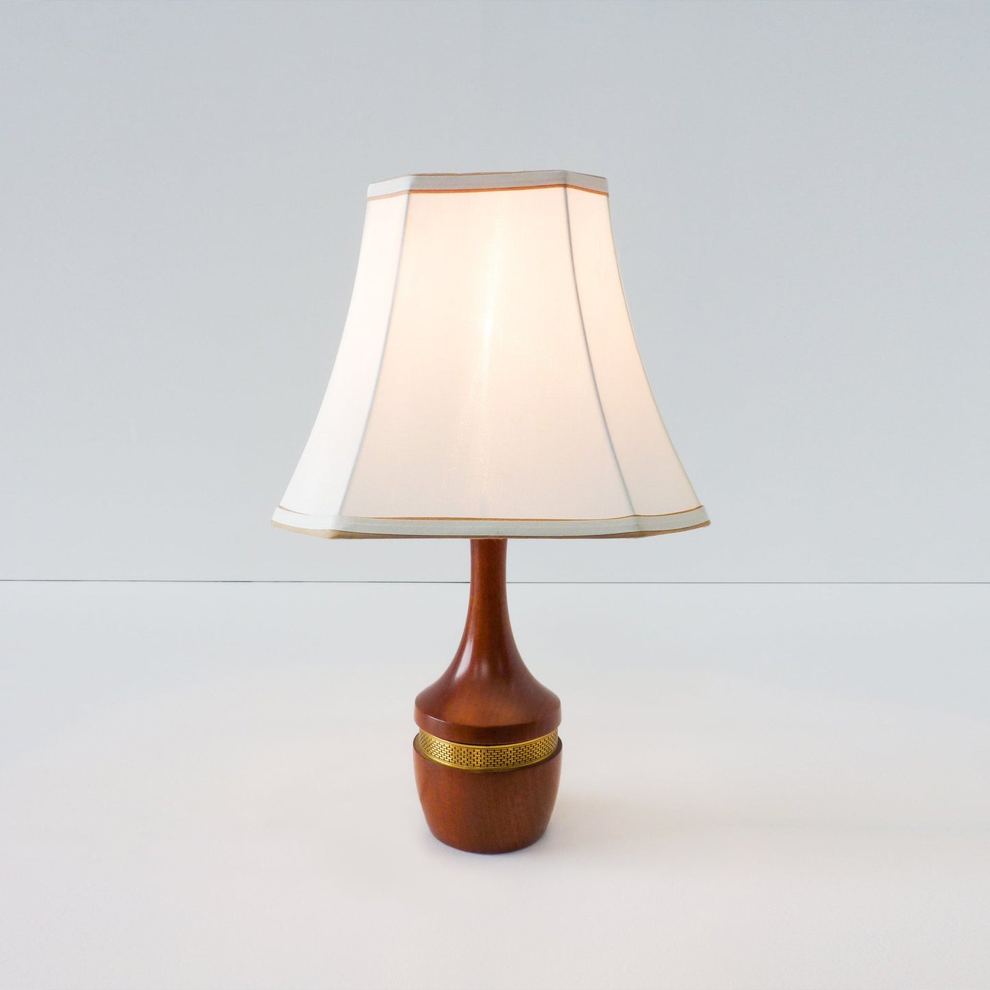Vintage Timber Lamp