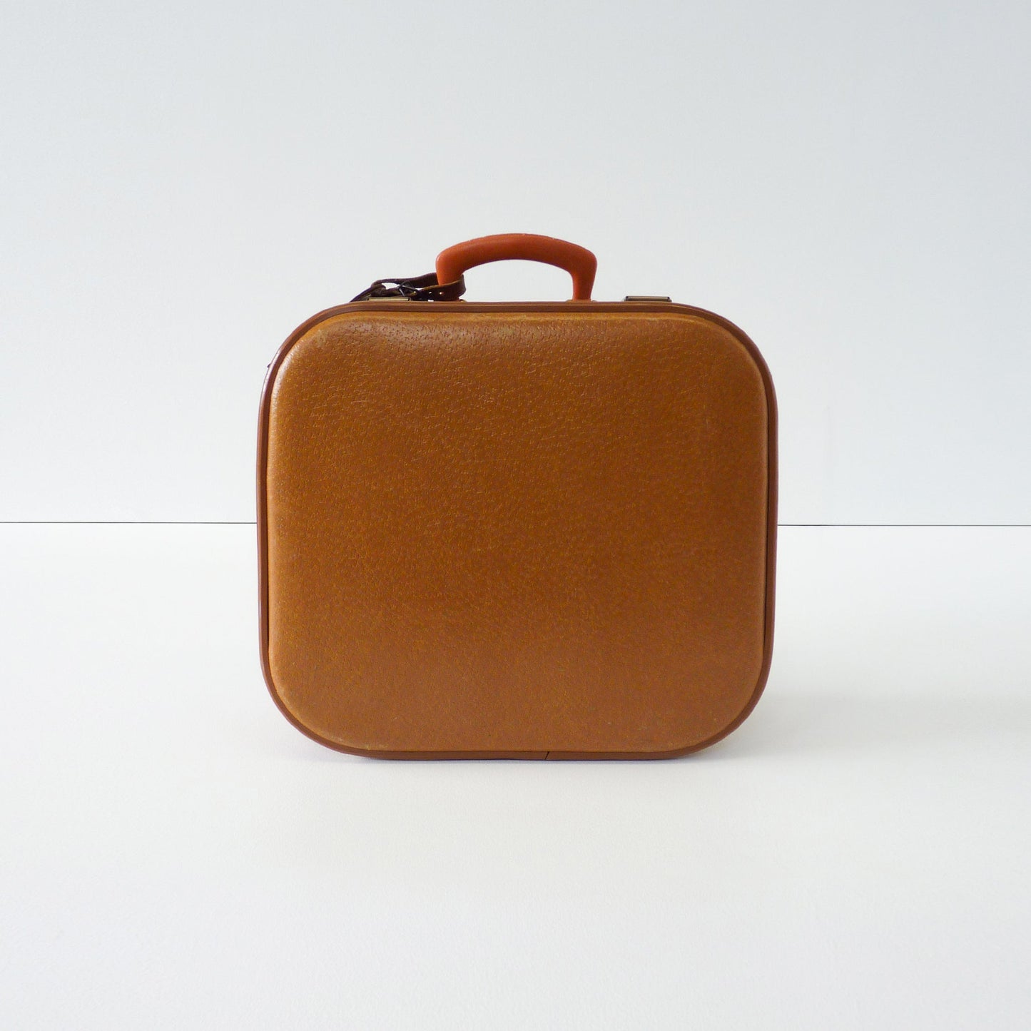 Brown Skychief Retro Suitcase