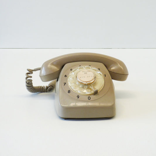 Vintage Beige Rotary Phone