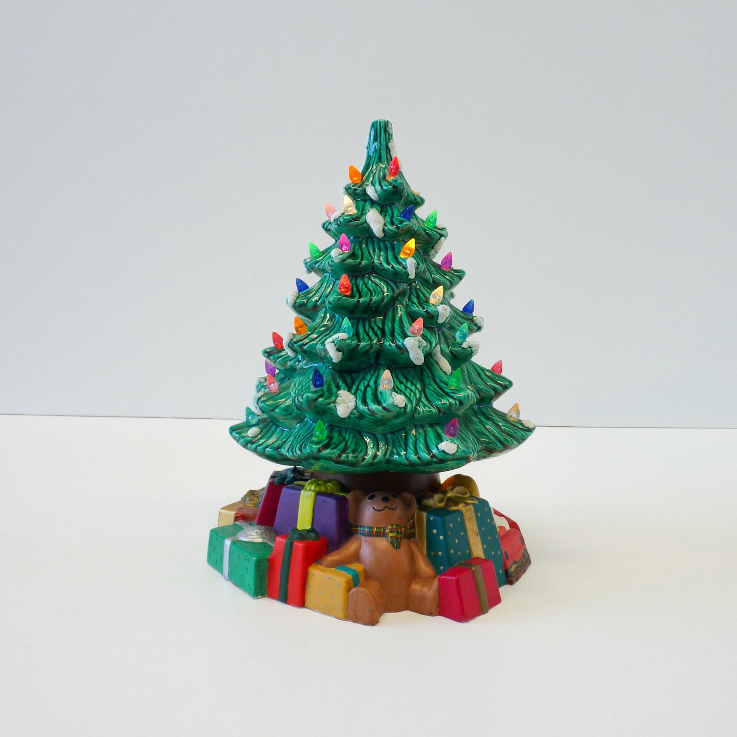 Retro Ceramic Christmas Tree Lamp
