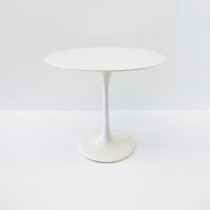 Retro Round Tulip Table