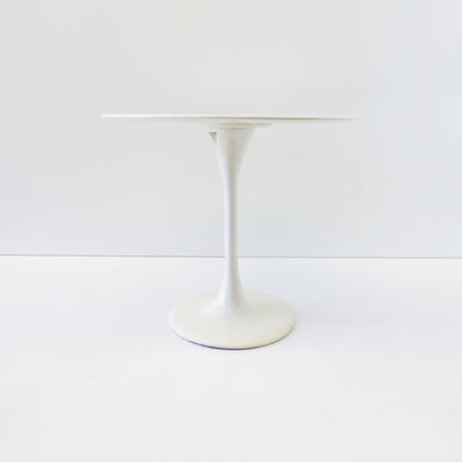 Retro Round Tulip Table