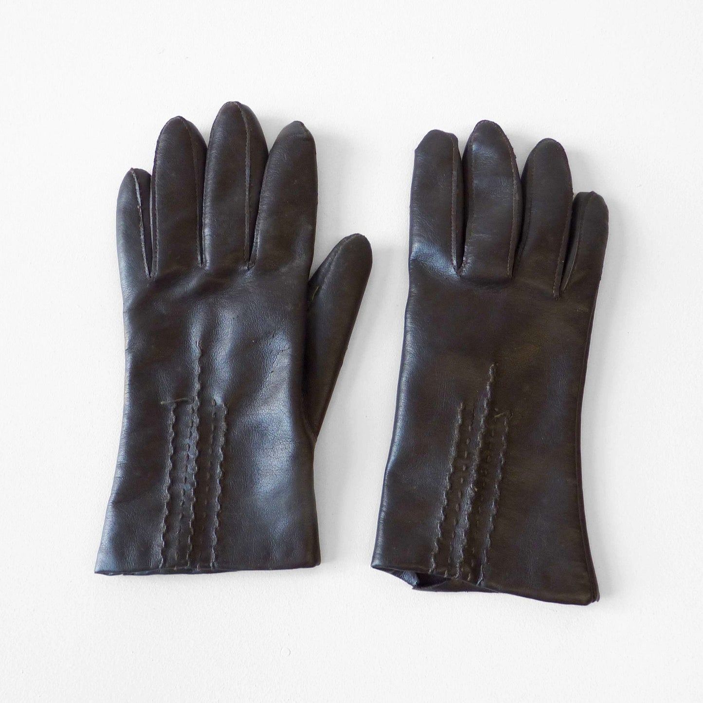 Women’s Brown Leather Gloves